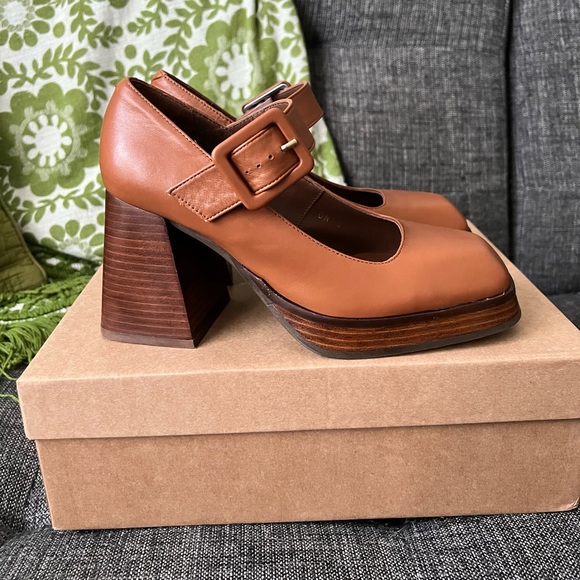 Size 6 Oregon Alohas Brown NWOT - Picture 6 of 10